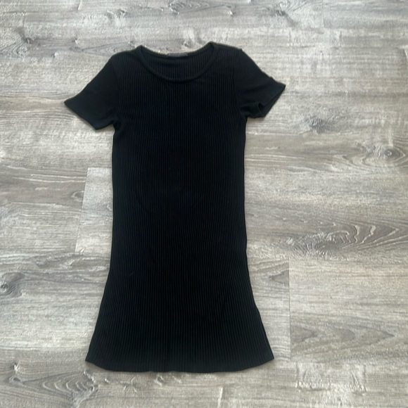 Brandy Melville Dresses & Skirts - Brandy Melville Dress